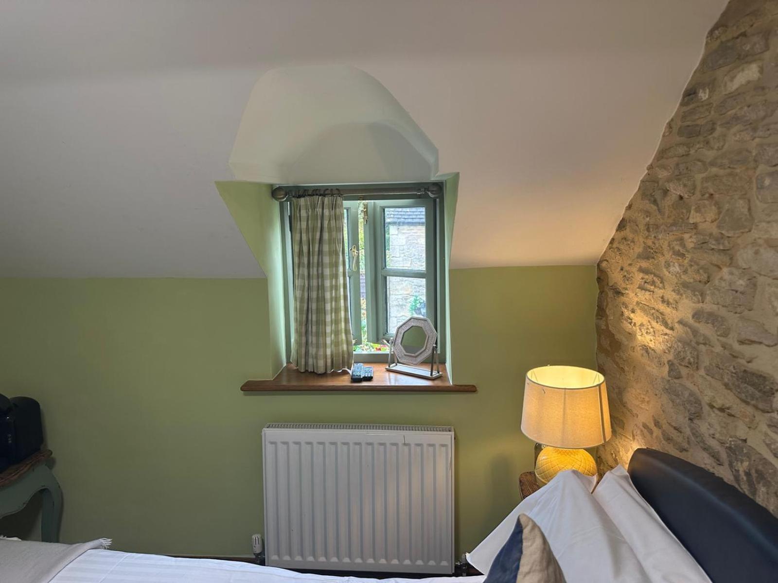 The Plough B&B Bourton-on-the-Water Room photo